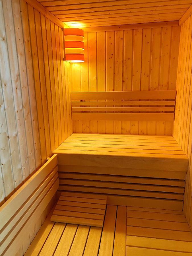 Amber Blue Wellness & Spa (Adults Only) 卡尔维亚 外观 照片